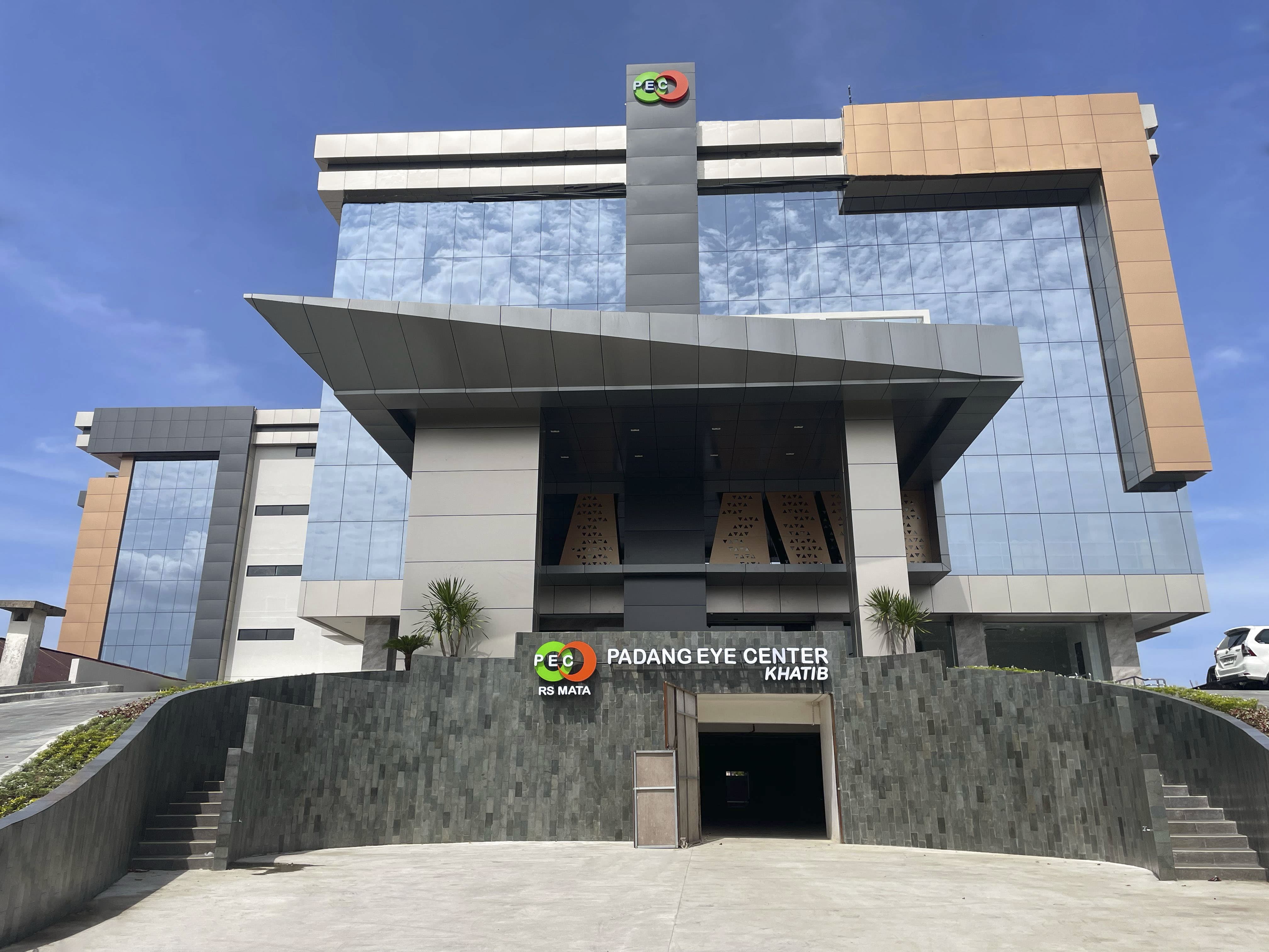 Padang Eye Center